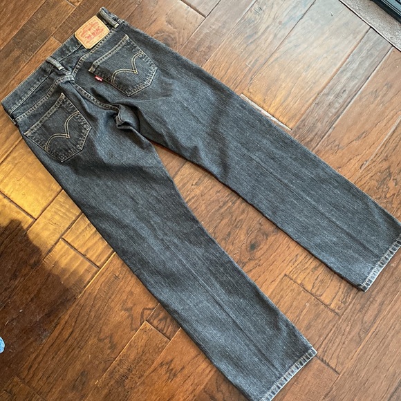 Levi’s 514 Jeans - Picture 5 of 6